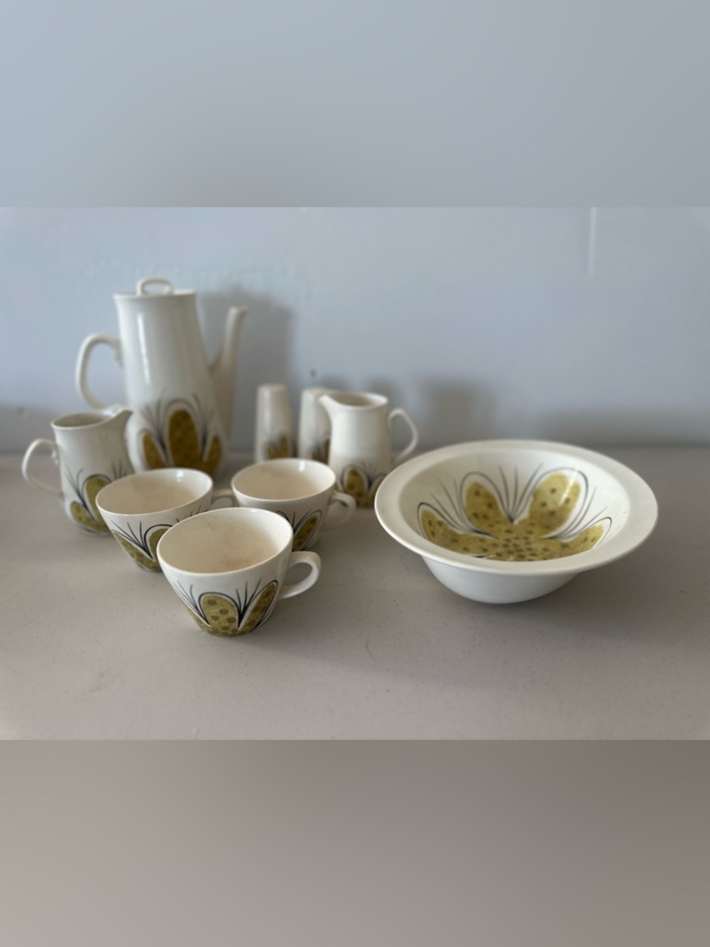 Vera Neumann *Rare Find* Calypso tea set with bowl